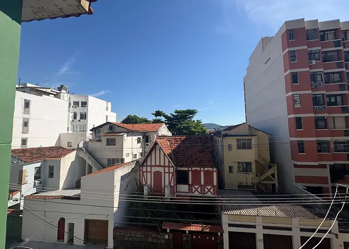 Studios confortáveis na URCA, perto Pão de Açucar, reformados, WI-FI, TV e ar condicionado SPLIT, pauloangerami MC103 Rio de Janeiro